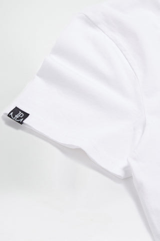 Simple white tee sleeve detail